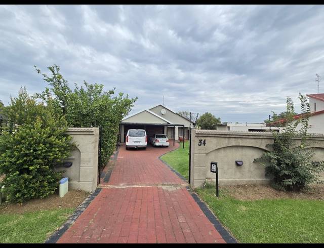 3 BEDROOM FREEHOLD FOR SALE IN BRACKENHURST